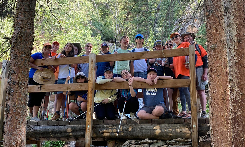 Group of Aftersight hikers